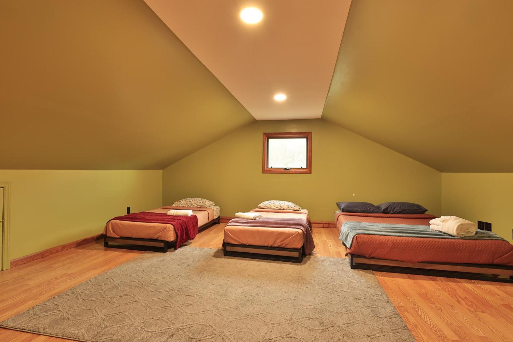 The Chariot - Creek Front With Hottub, Fire Pits, Billiards, Ev Charger - Sandalwood Stays Blue Ridge Exterior foto
